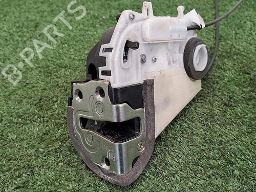 Højre bagtil lås TOYOTA YARIS (_P9_) 1.4 D-4D (NLP90_, NLP90R) (90 hp) 30064203