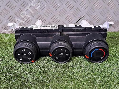 Used Climate control Climate control RENAULT CLIO V (B7_) 1.0 SCe 75 (B7M5) (72 hp) 29953097 29953097