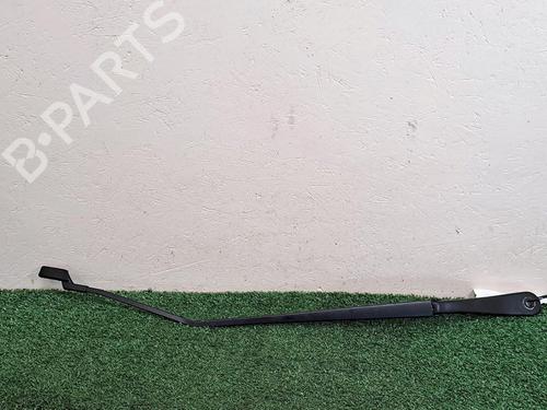 Used Front windshield wiper arm RENAULT CLIO V (B7_) 1.0 LPG (B7MT) (101 hp) 29949174