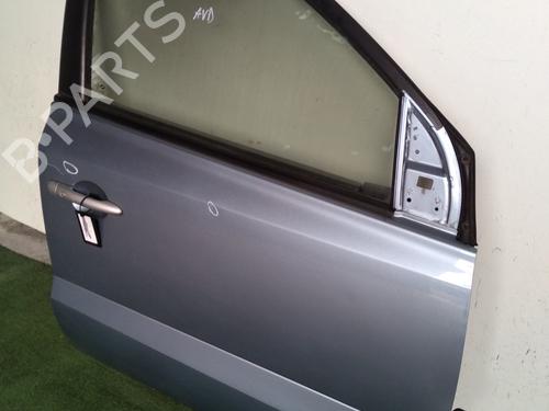 Used Right front door RENAULT KOLEOS I (HY_) 2.0 dCi 4x4 (HY0K) (150 hp) 31597626