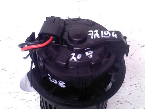 Used Heater blower motor PEUGEOT 208 I (CA_, CC_) 1.4 HDi (68 hp) 29952091