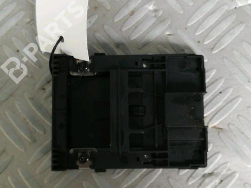 Card reader RENAULT MEGANE III Hatchback (BZ0/1_, B3_) 1.5 dCi (BZ09, BZ0D, BZ1W, BZ29, BZ14) (110 hp) 11400713