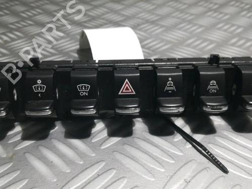 Used Warning switch Warning switch PEUGEOT 3008 I MPV (0U_) 1.6 HDi (112 hp) 30074291 30074291