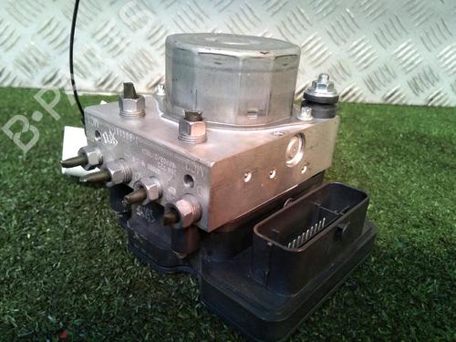 Used ABS pump RENAULT CLIO IV (BH_) 0.9 TCe 75 (BHNP) (76 hp) 17158988