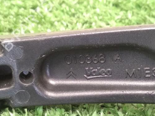 front-windshield-wiper-arm-citroen-ds4-nx_-2011-2012-2013-2014-2015-29948888 main image