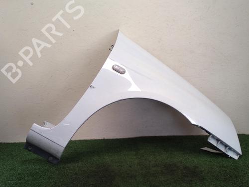 Used Right front fenders RENAULT CLIO II (BB_, CB_) 1.2 (BB0A, BB0F, BB10, BB1K, BB28, BB2D, BB2H, CB0A,... (58 hp) 27268691