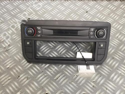 Used Climate control Climate control CITROËN C5 III (RD_) 1.6 HDi 110 (RD9HZC) (109 hp) 30069198 30069198