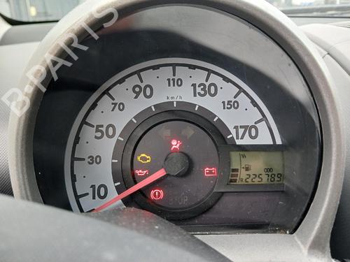 Used Parts PEUGEOT 107 (PM_, PN_) 1.0 4952571