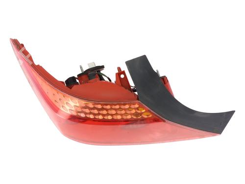 left-taillight-peugeot-407-coupe-6c_-2005-34350175 main image