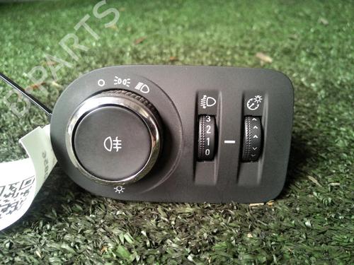 Used Headlight switch OPEL MERIVA B MPV (S10) 1.6 CDTI (75) (95 hp) 19280782