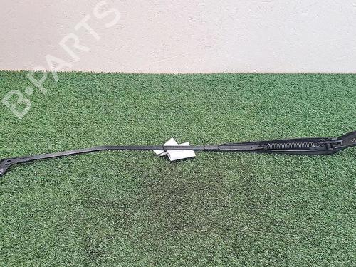 Used Front windshield wiper arm Front windshield wiper arm PEUGEOT 208 I (CA_, CC_) 1.6 BlueHDi 100 (100 hp) 30064033 30064033