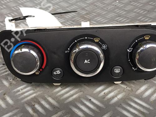 Used Climate control RENAULT CLIO IV (BH_) 1.5 dCi 75 (75 hp) 30069019