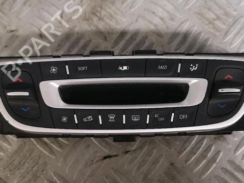 Used Climate control RENAULT MEGANE III Coupe (DZ0/1_) 1.9 dCi (DZ0N, DZ0J, DZ1J, DZ1K) (131 hp) 30070299
