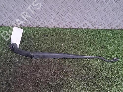 Used Front windshield wiper arm HYUNDAI i20 II (GB, IB) 1.2 (84 hp) 23215147