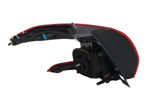 Used Right taillight Right taillight PEUGEOT 2008 I (CU_) 1.2 THP 110 / PureTech 110 (110 hp) 40495752 40495752