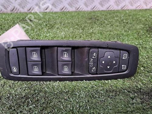 Used Left front window switch RENAULT SCÉNIC IV (J9_) 1.7 Blue dCi 150 (J9A7, J9A8) (150 hp) 30077062