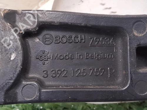 Used Front windshield wiper arm PEUGEOT 3008 I MPV (0U_) 1.6 HDi (109 hp) 30064208