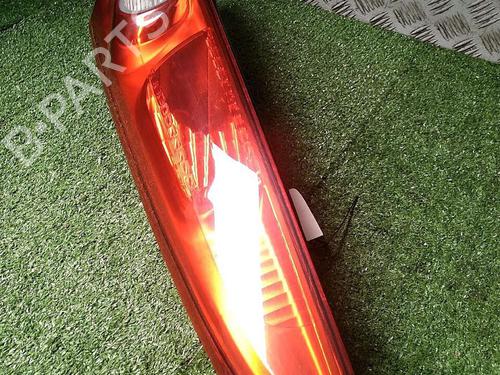 Right taillight FORD FIESTA V (JH_, JD_) 1.4 TDCi | BP30071476C35