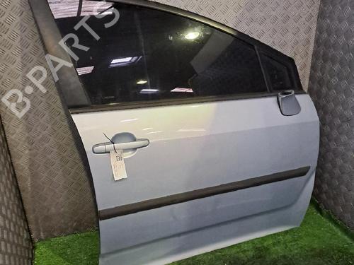 Used Right front door TOYOTA COROLLA Verso (ZER_, ZZE12_, R1_) 2.2 D-4D (AUR10_, AUR10R) (136 hp) 21756013