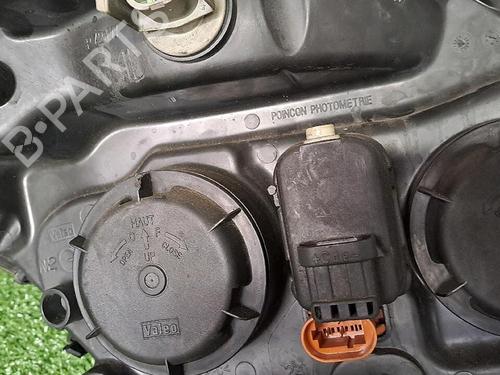 Left headlight RENAULT SCÉNIC I MPV (JA0/1_, FA0_) 1.9 dCi (JA05, JA1F) | BP30076695C28