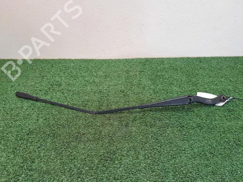 Used Front windshield wiper arm OPEL CORSA E (X15) 1.4 Turbo (08, 68) (101 hp) 24821784