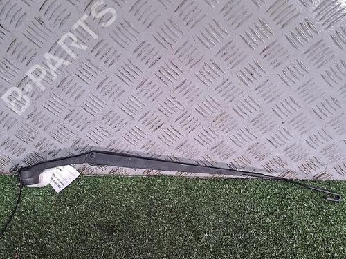 Used Front windshield wiper arm Front windshield wiper arm HYUNDAI i20 II (GB, IB) 1.2 (84 hp) 30063412 30063412