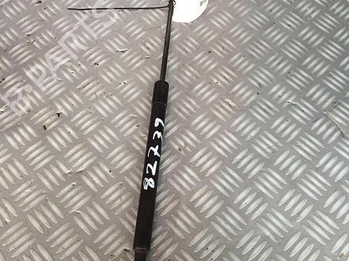 Used Tailgate lift support DACIA SANDERO II TCe 90 (B8M1, B8MA, B8AC) (90 hp) 30072443