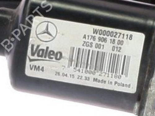 Used Front wiper motor Front wiper motor MERCEDES-BENZ CLA Shooting Brake (X117) CLA 220 CDI / d (117.903) (177 hp) 32472602 32472602