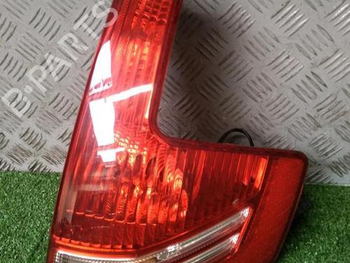 Used Right taillight Right taillight 30071501 30071501