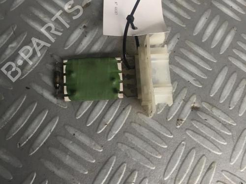Used Heater resistor Heater resistor PEUGEOT 207 (WA_, WC_) 1.4 HDi (68 hp) 30069169 30069169