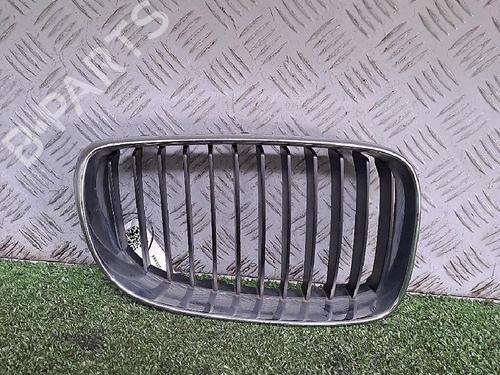 Used Grille BMW 1 (E87) 116 d (116 hp) 31343321