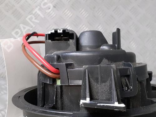 Varmvifte RENAULT CLIO IV (BH_) 1.5 dCi 90 (90 hp) 30070525