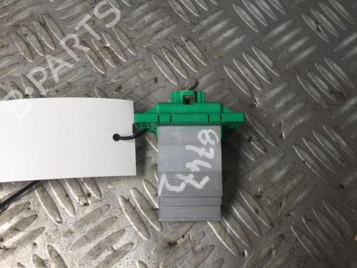 Used Heater resistor Heater resistor KIA SPORTAGE III (SL) 1.7 CRDi (116 hp) 30070539 30070539