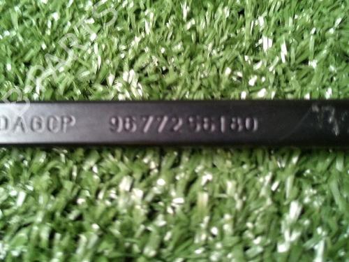 Used Front windshield wiper arm PEUGEOT 308 SW II (LC_, LJ_, LR_, LX_, L4_) 1.6 BlueHDi 100 (99 hp) 29950873