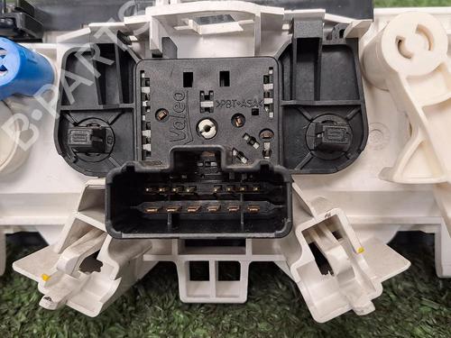 AC-Styringsenhed/Manøvreenhed RENAULT TWINGO II (CN0_) 1.2 16V (CN04, CN0B) (75 hp) 29948393