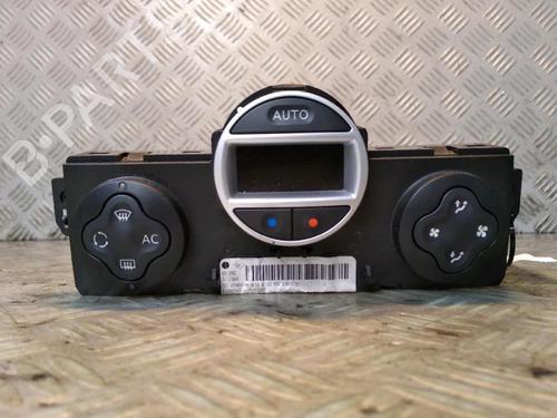 Used Climate control Climate control 30070818 30070818