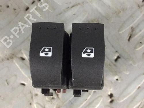 Used Left front window switch RENAULT MEGANE II (BM0/1_, CM0/1_) 1.5 dCi (BM0F, BM0T, BM2B, CM0F, CM0T) (82 hp) 30065198
