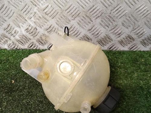 Used Expansion tank PEUGEOT 308 SW II (LC_, LJ_, LR_, LX_, L4_) 1.5 BlueHDi 130 (131 hp) 30064790