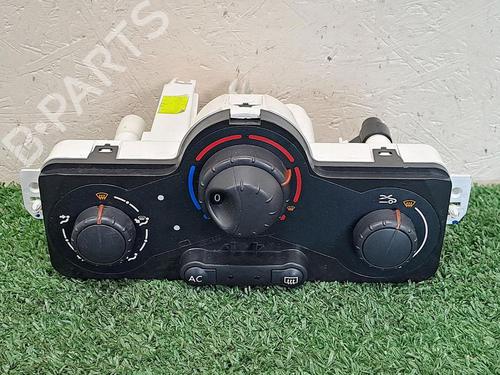 Climate control RENAULT CLIO III (BR0/1, CR0/1) 1.5 dCi | BP29948624I5 