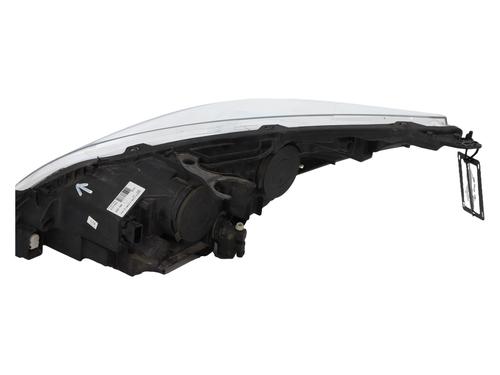 Used Right headlight Right headlight PEUGEOT 5008 (0U_, 0E_) 1.6 HDi (114 hp) 39764807 39764807