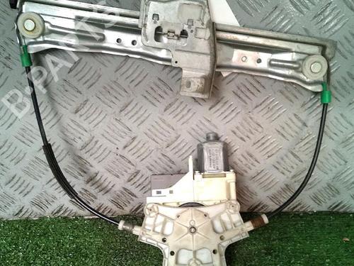 Rudehejsemekanisme Højre bagtil PEUGEOT 407 SW (6E_, 6D_) 2.0 HDi 135 | BP30075803C25