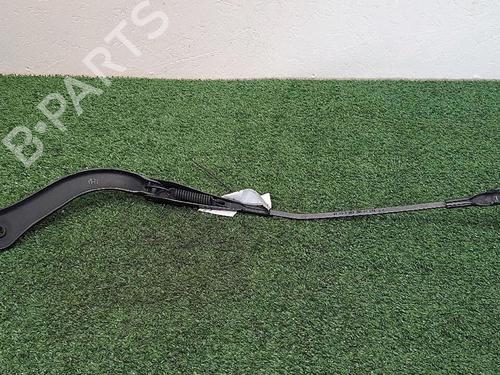 Used Front windshield wiper arm BMW 3 Touring (E91) 318 d (143 hp) 30064251