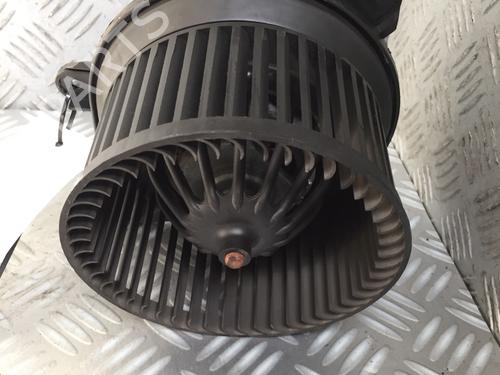 Used Heater blower motor RENAULT TRAFIC II Van (FL) 2.0 dCi 90 (FL0H) (90 hp) 14546291