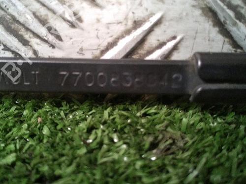 Used Front windshield wiper arm RENAULT CLIO I (B/C57_, 5/357_) 1.9 D (B/C/S576, B/C/S57L) (64 hp) 29951374