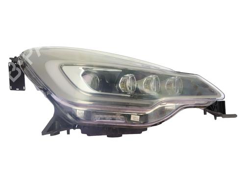 Højre forlygte DS DS 3 (SA_) 1.2 THP 110 / PureTech 110 (SAHNPS, SAHNZ6, SAHNZT) (110 hp) 31160071