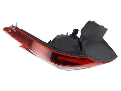 Used Left taillight Left taillight PEUGEOT 308 II (LB_, LP_, LW_, LH_, L3_) 1.5 BlueHDi 130 (131 hp) 39661432 39661432