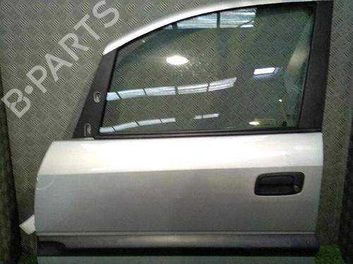 Used Left front door OPEL ZAFIRA A MPV (T98) 2.0 DTI 16V (F75) (101 hp) 30076935