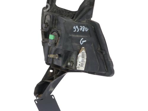 Used Left front fog light Left front fog light PEUGEOT 407 (6D_) 3.0 (6DXFVJ) (211 hp) 30877928 30877928