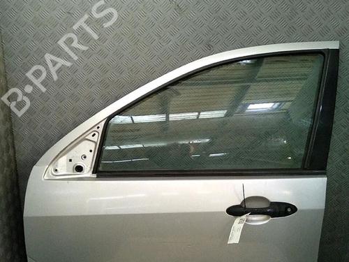 Used Left front door FORD FOCUS I (DAW, DBW) 1.6 16V (100 hp) 29947781