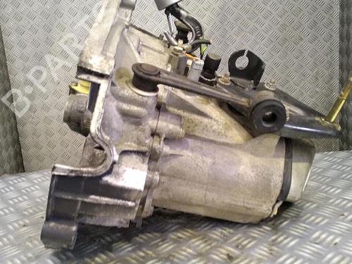 Used Gearbox PEUGEOT 106 II (1A_, 1C_) 1.4 i (75 hp) 30073882